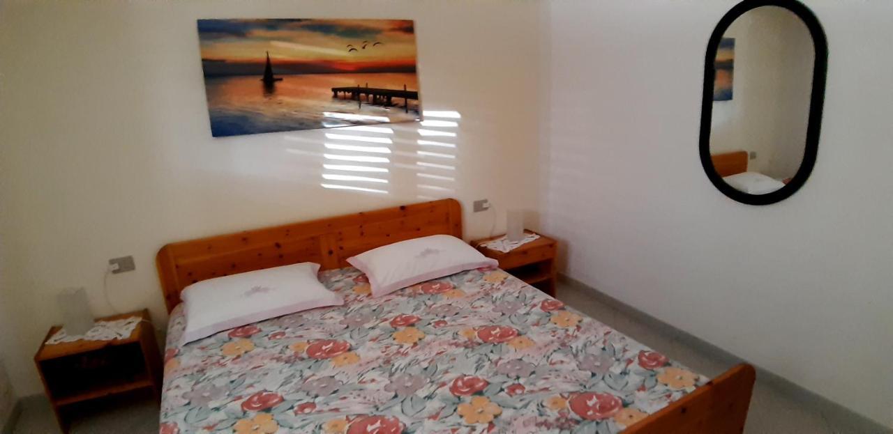 Phiniscollis B&B ลากาเลตตา ภายนอก รูปภาพ